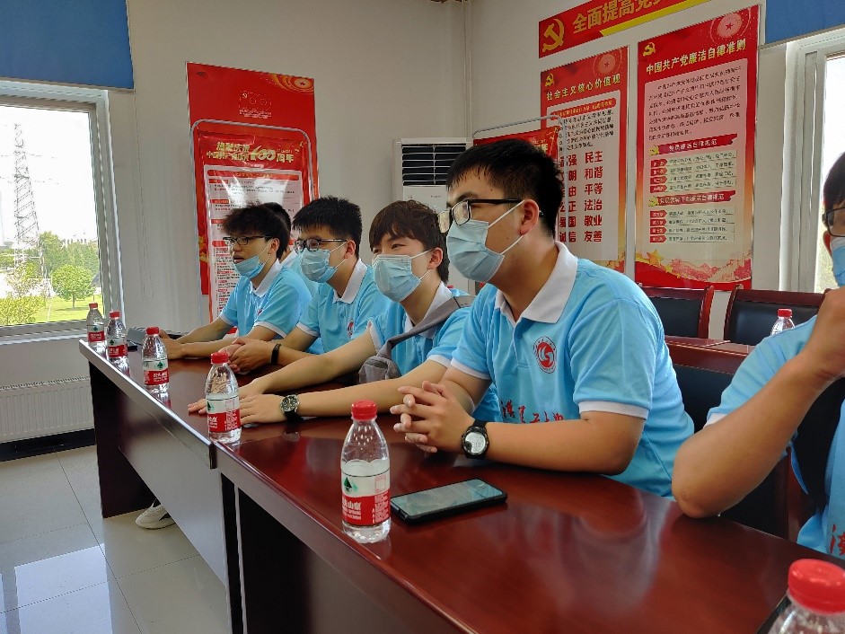 【中国青年网】未来迷茫 企业走访知一二