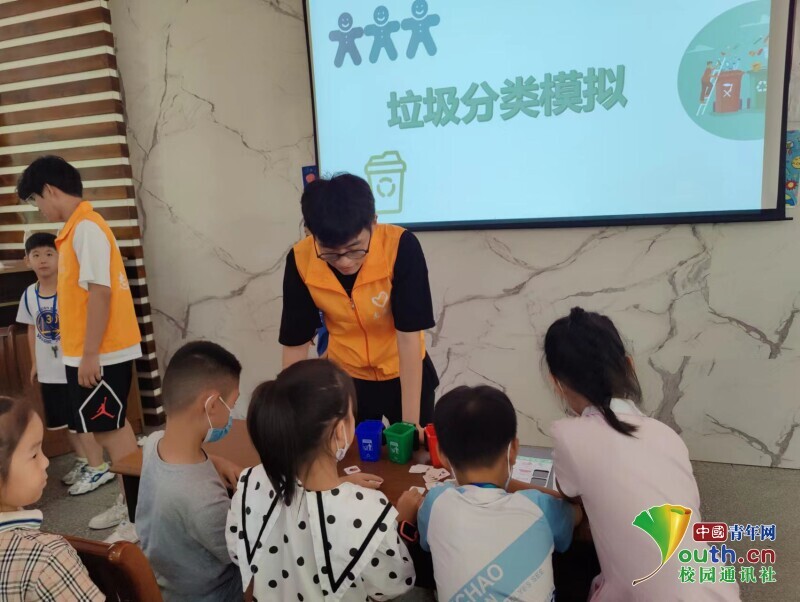 江南大学“行走的环保小课堂”科普实践团多地陆续开课