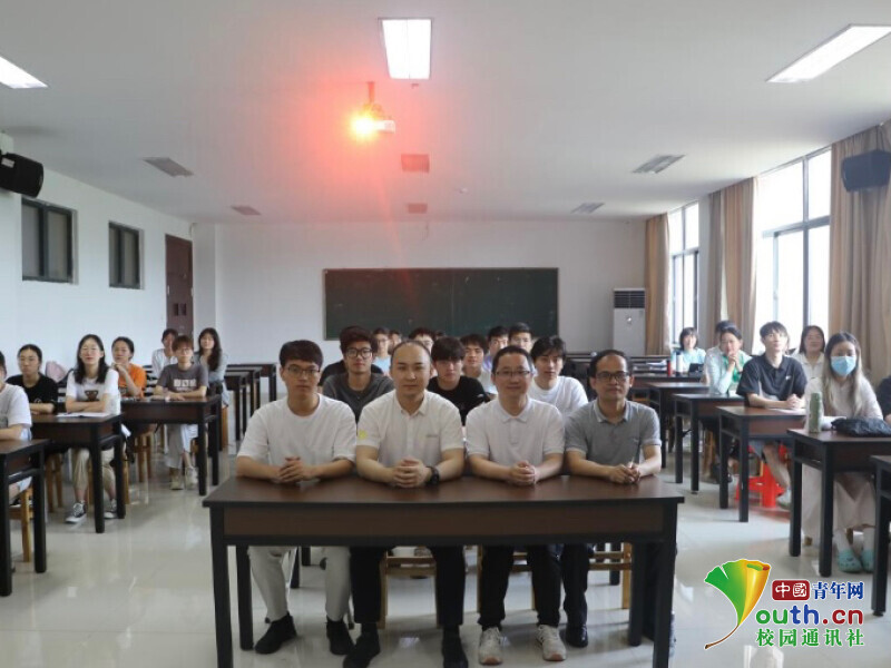江西师范大学官网:【中国青年网】校企供需对接 护航精准就业